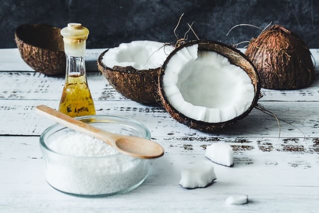 Coconut oil improves Crohn’s disease